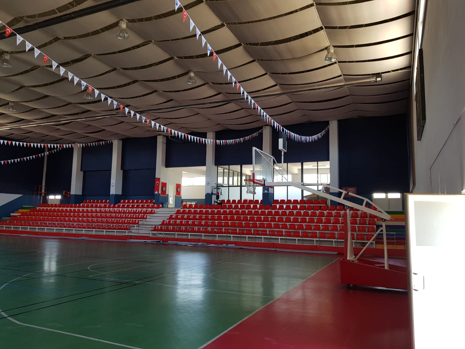 NİĞDE ODTÜ KOLEJ SPOR SALONU