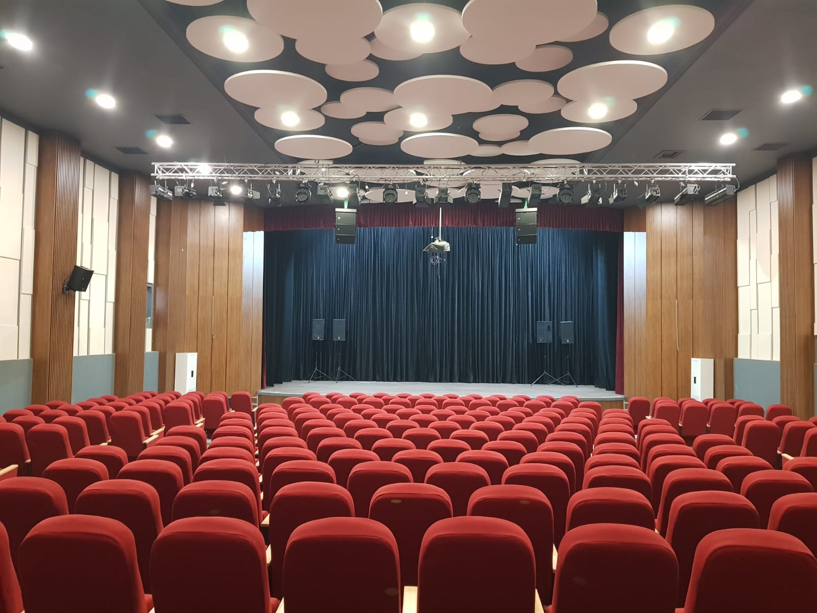 BALIKESİR SALİH TOZAN KÜLTÜR MERKEZİ